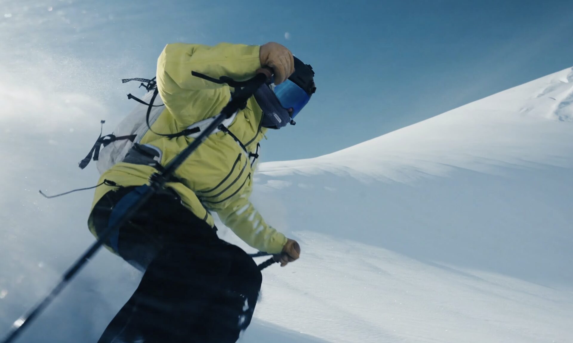 Screenshot Man snowboarding in Hakuba.