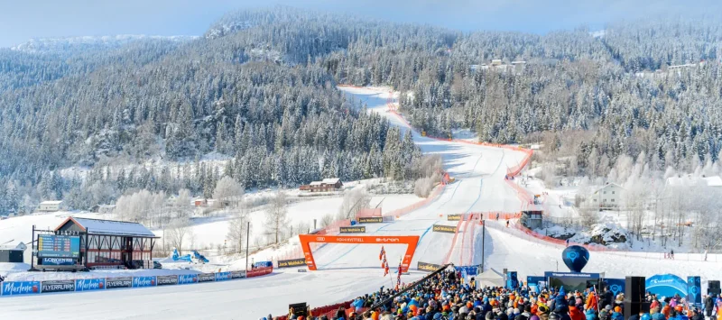 FW21_kvitfjell_world_cup Gelato with the alps in the background.